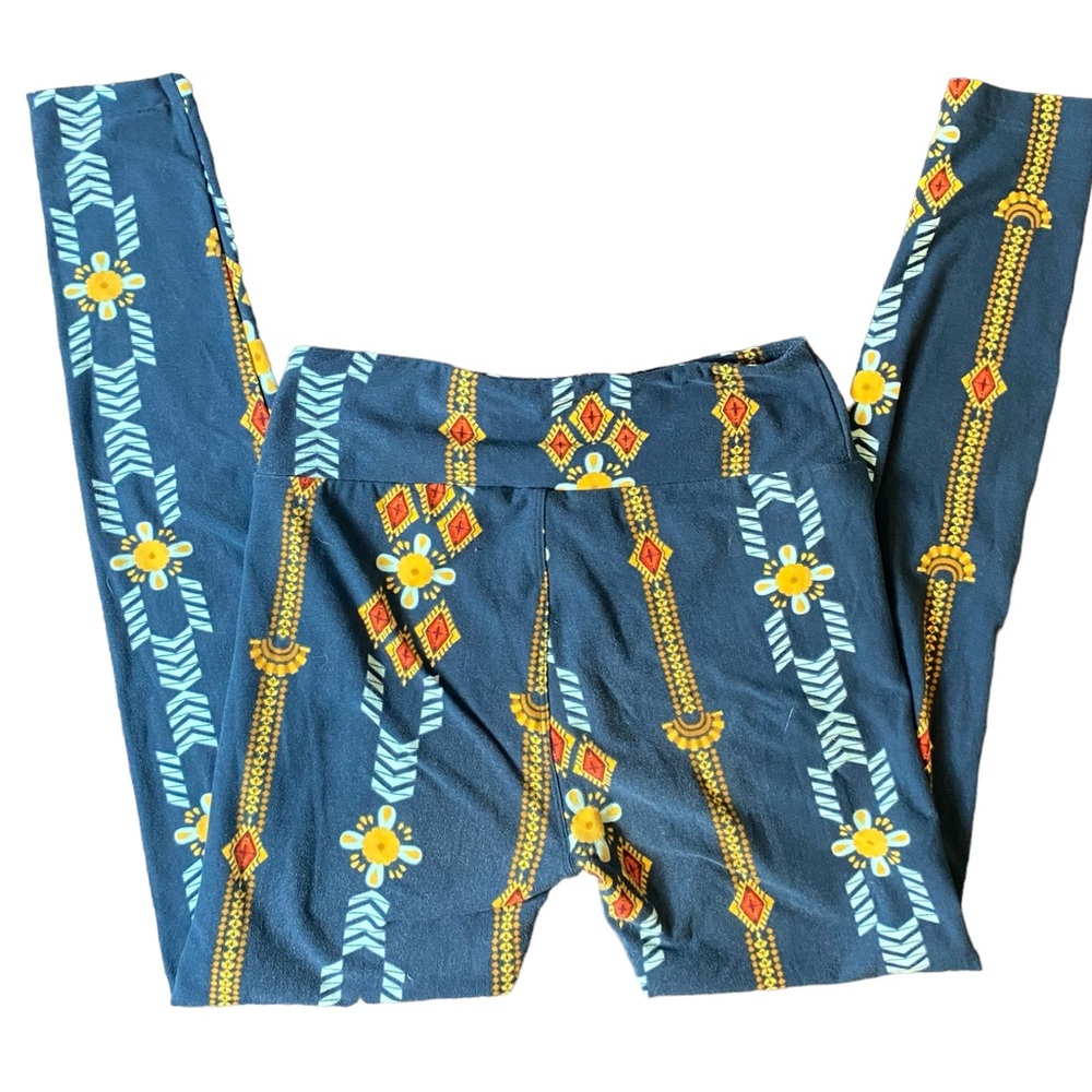 LULAROE Southwestern Tribal Aztec Green Print Leggings One Size